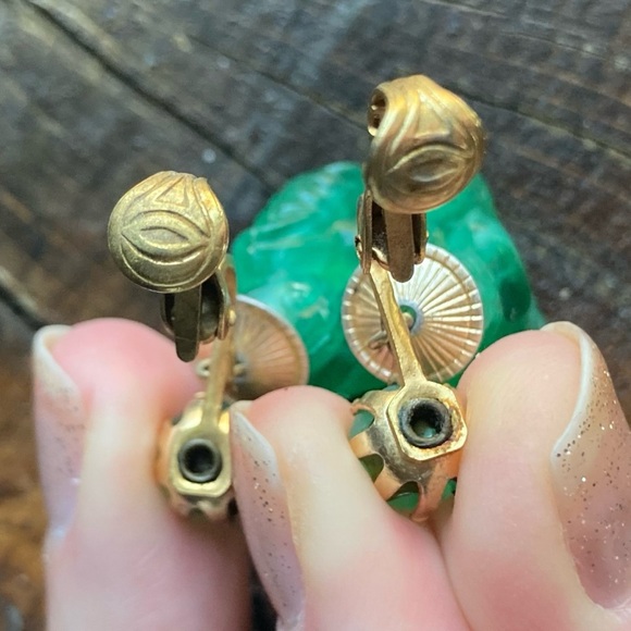 Vintage Hong Kong Signed Buddha Earrings Clip-On Dangles - Picture 6 of 10